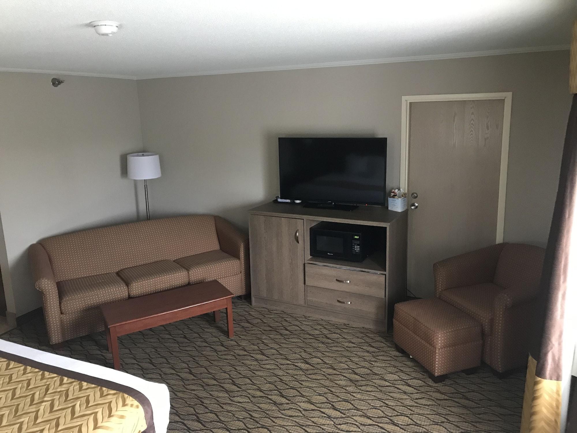 Baymont By Wyndham Grand Rapids Airport 2* Cascade