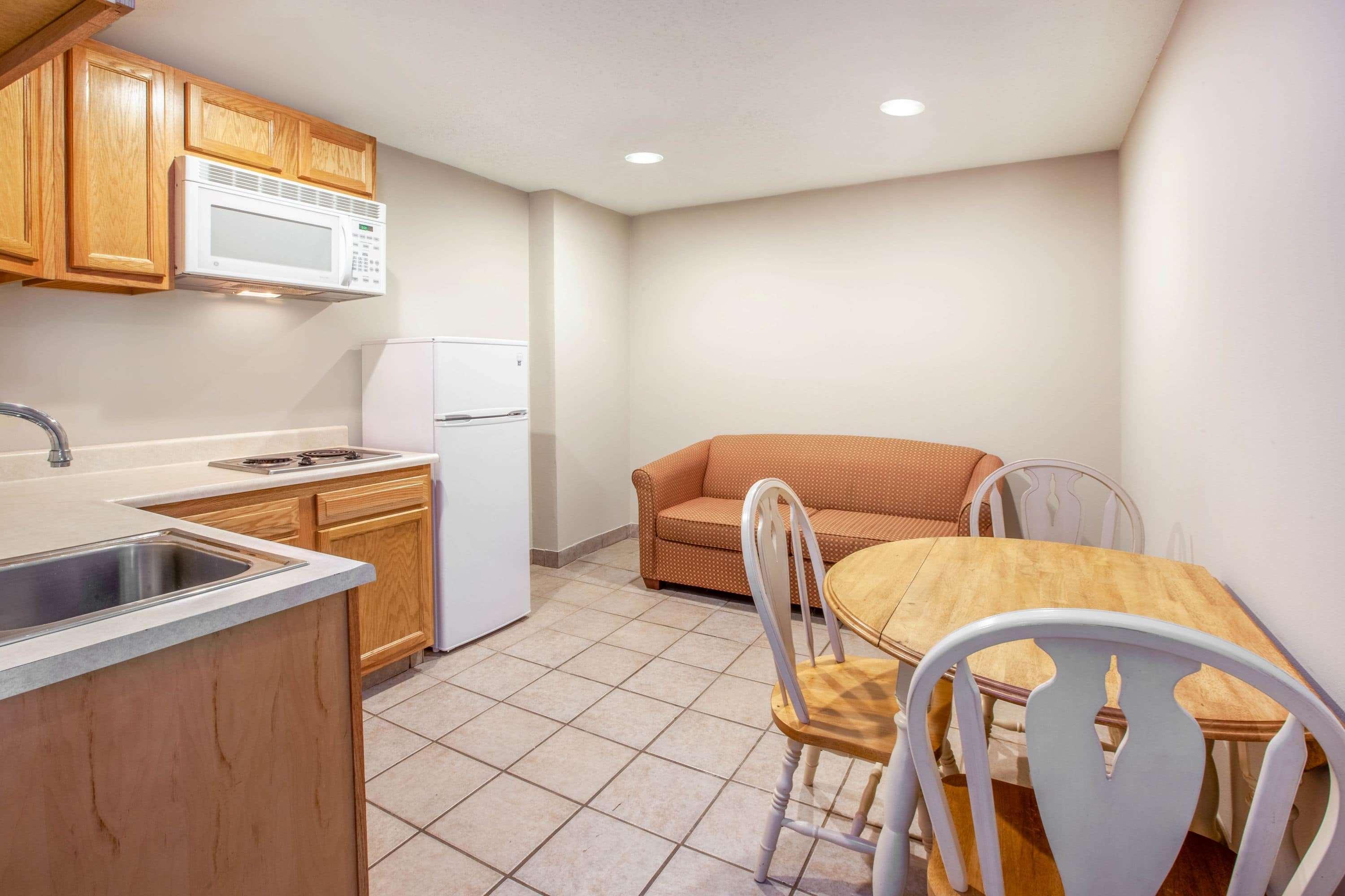 Baymont By Wyndham Grand Rapids Airport Hotel Cascade