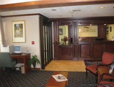 Hotel Baymont By Wyndham Grand Rapids Airport 2*