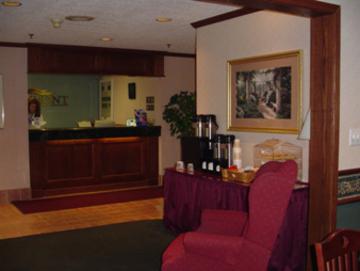 Hotel Baymont By Wyndham Grand Rapids Airport