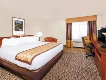 Baymont By Wyndham Grand Rapids Airport 2* Cascade