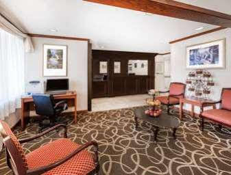 Baymont By Wyndham Grand Rapids Airport Hotel Cascade