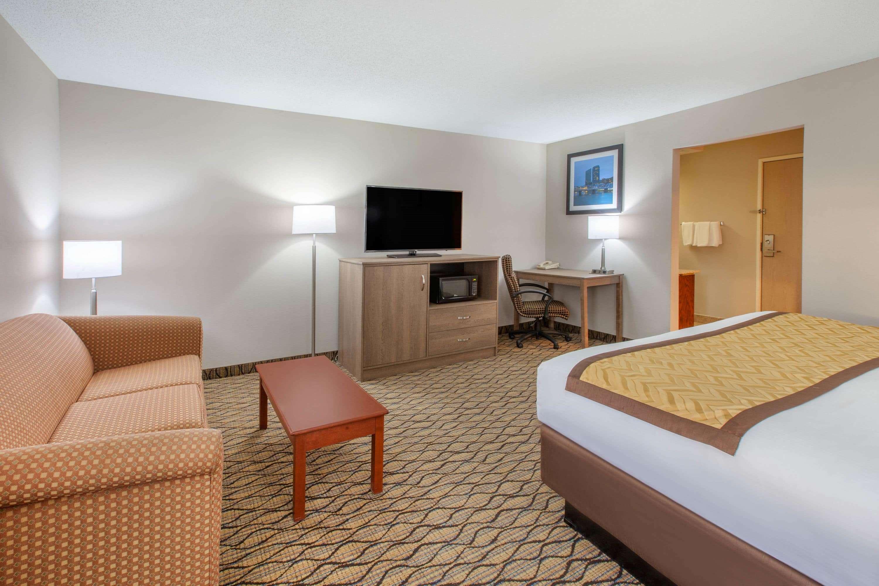 Baymont By Wyndham Grand Rapids Airport