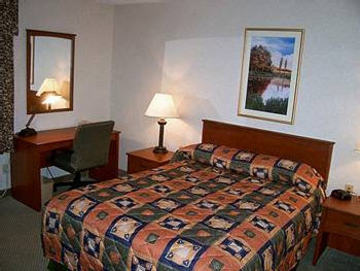 Baymont By Wyndham Grand Rapids Airport Hotel